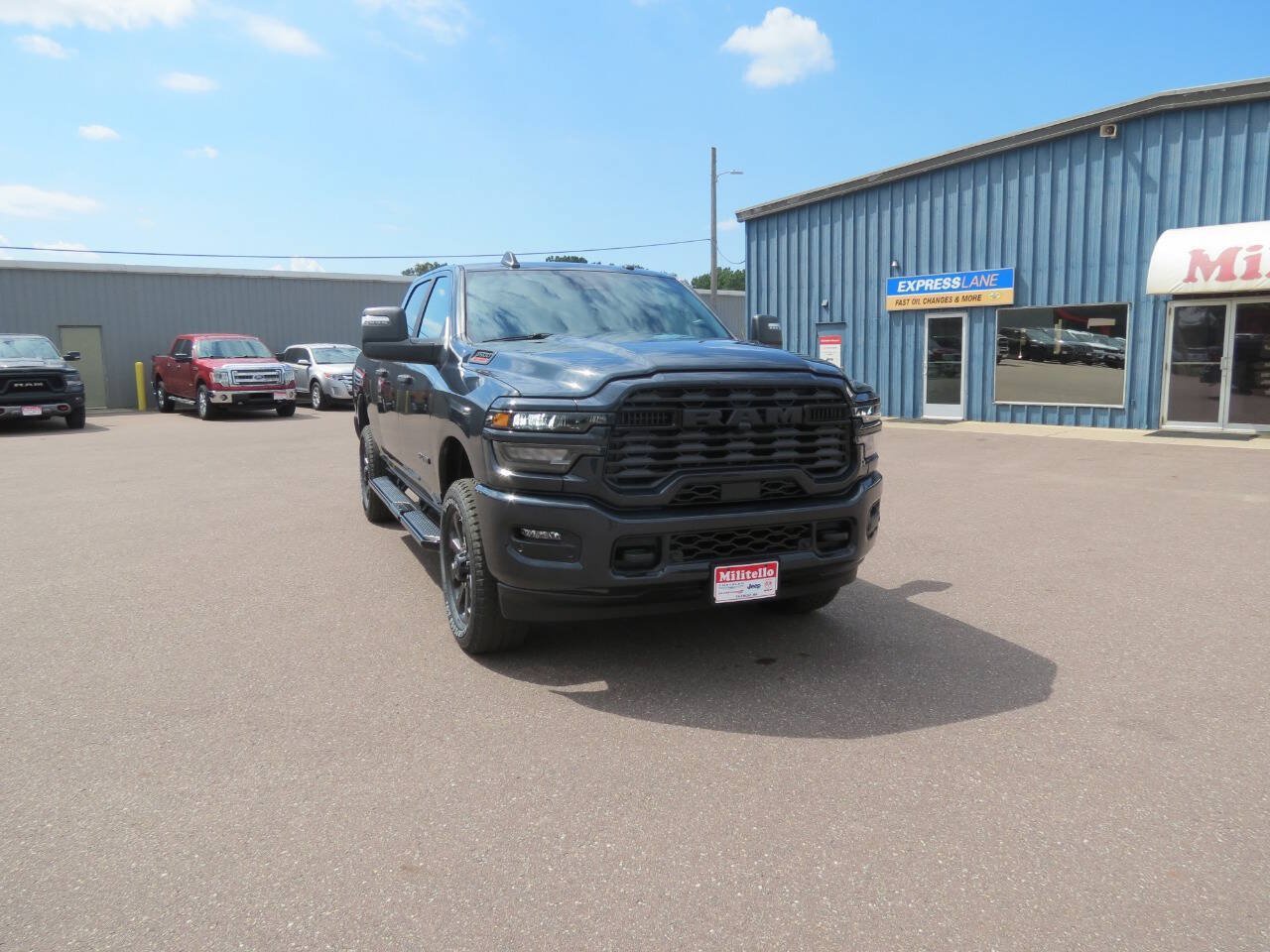 New 2026 RAM 3500 Big Horn AWD/4WD image 5