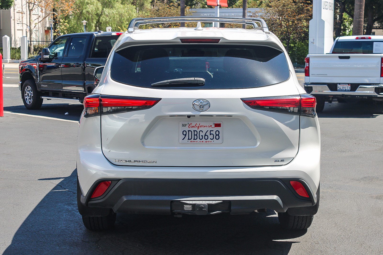 Used 2022 Toyota Highlander XLE FWD image 8