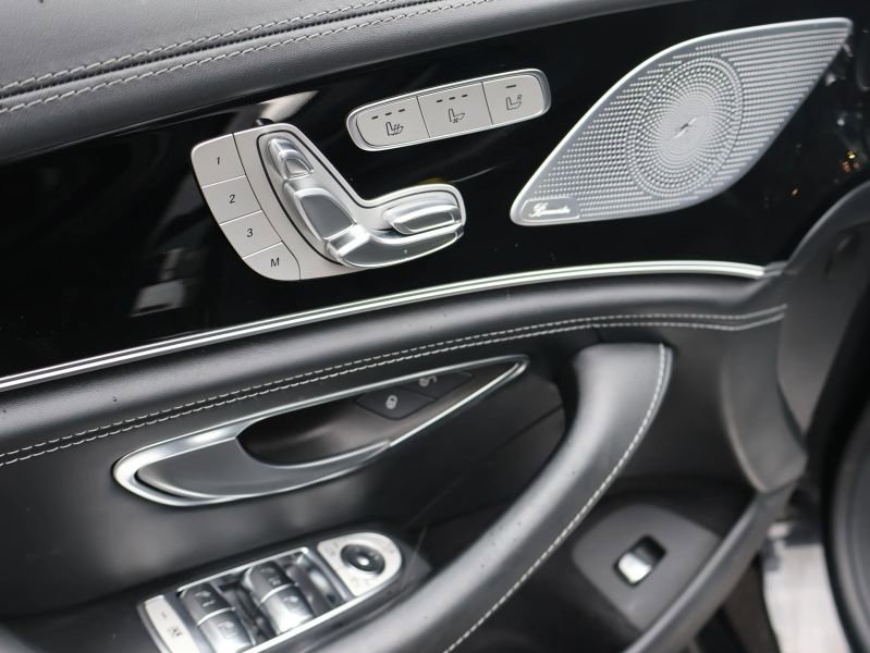 Used 2019 Mercedes-Benz AMG GT 63 S w/ Driver Assistance Package image 10