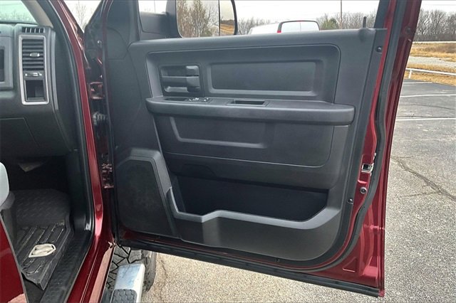 Used 2018 RAM 3500 Tradesman w/ Chrome Appearance Group image 29