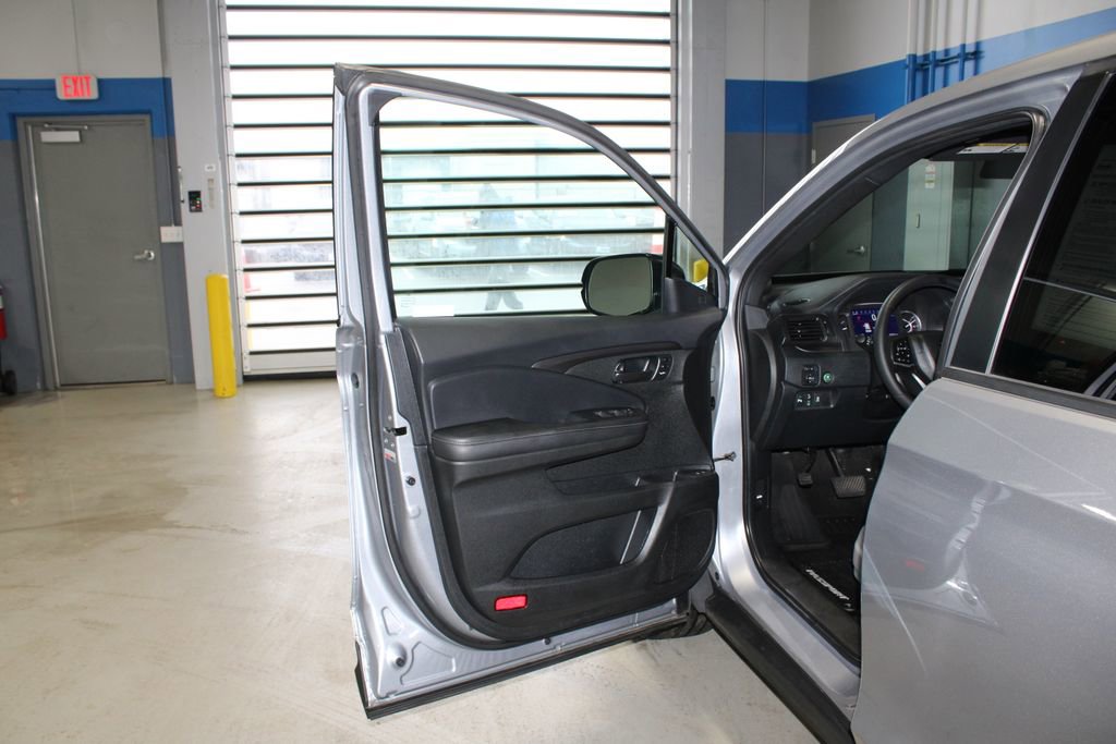 Used 2023 Honda Passport EX-L image 7