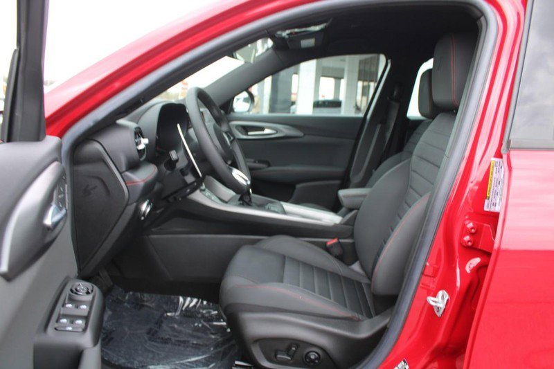 Used 2024 Dodge Hornet R/T image 9