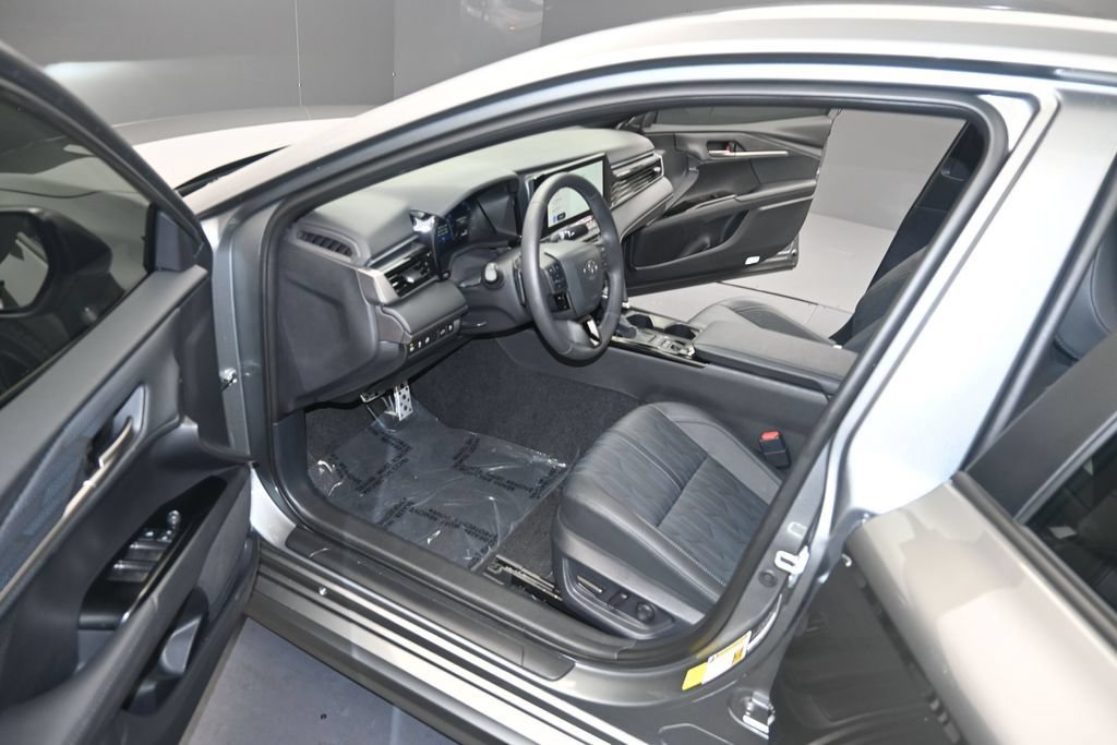 Used 2026 Toyota Camry XSE FWD image 13
