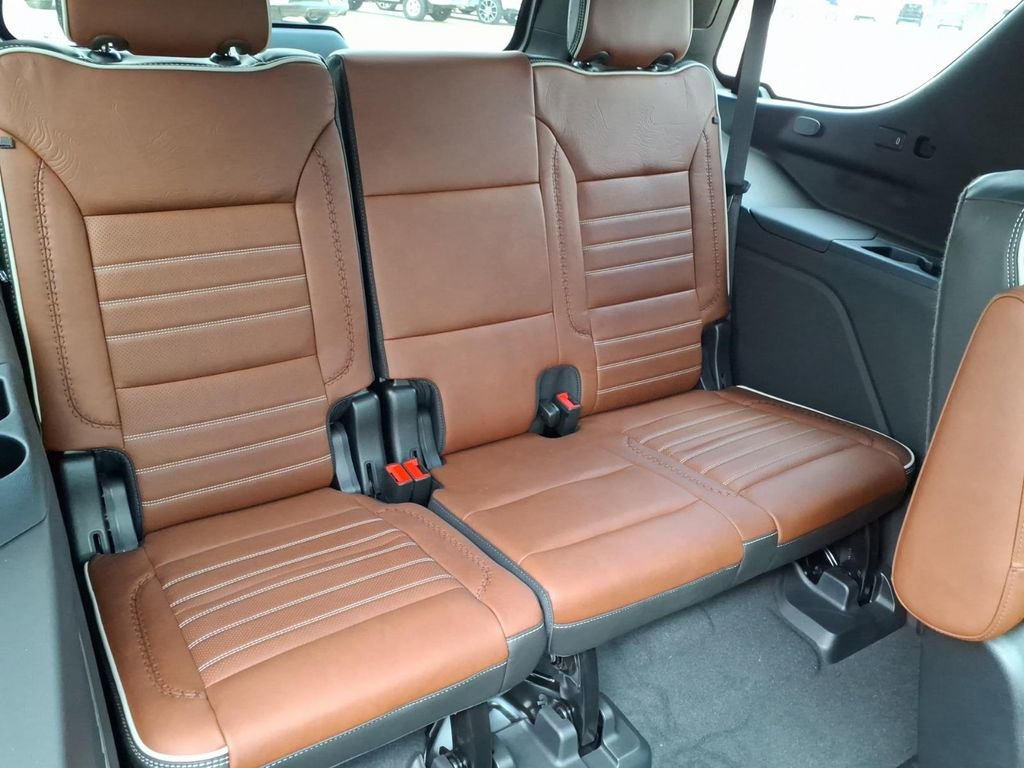 Certified 2023 GMC Yukon Denali Ultimate image 18