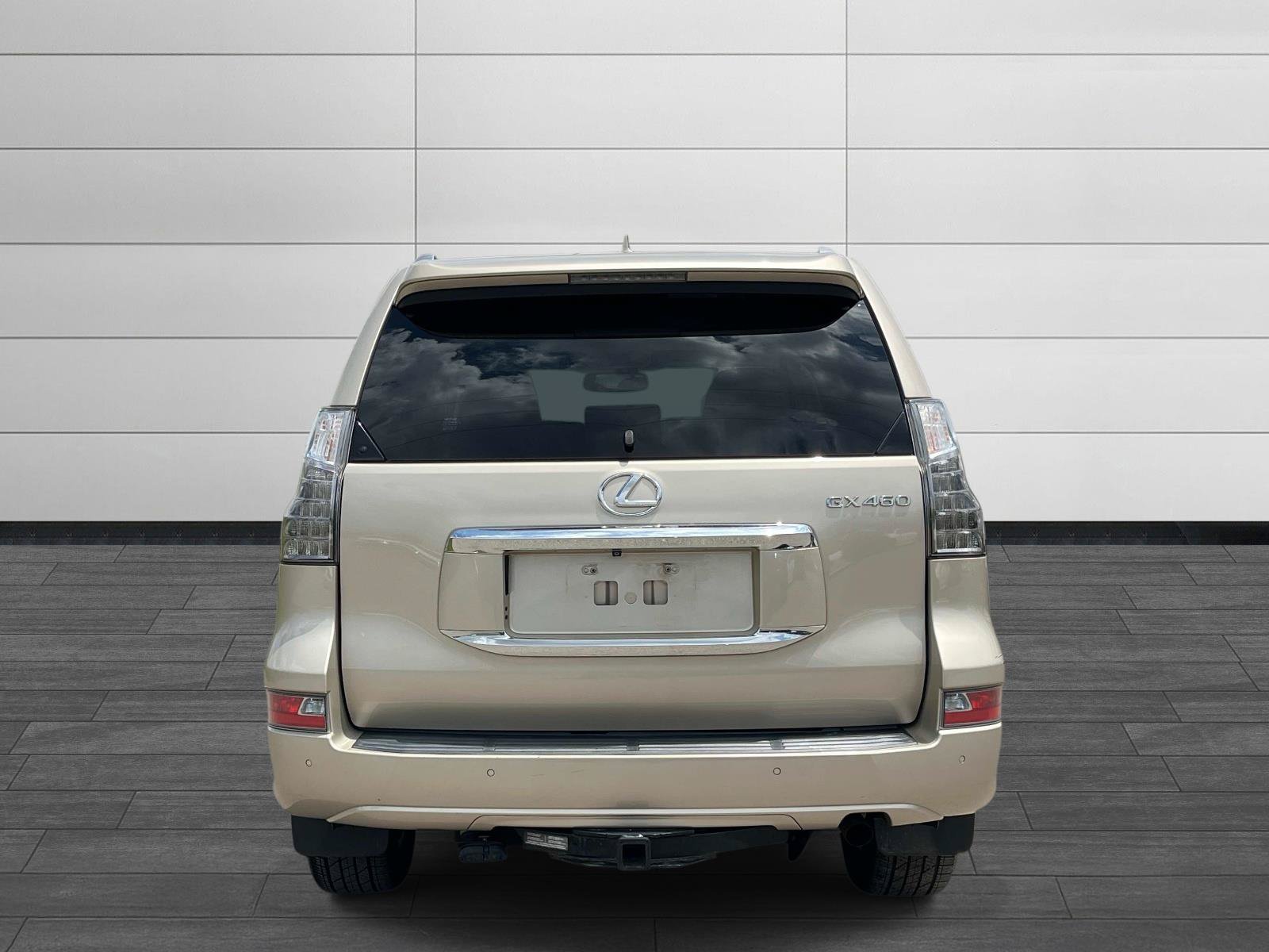 Used 2015 Lexus GX 460 w/ Premium Package AWD/4WD image 4
