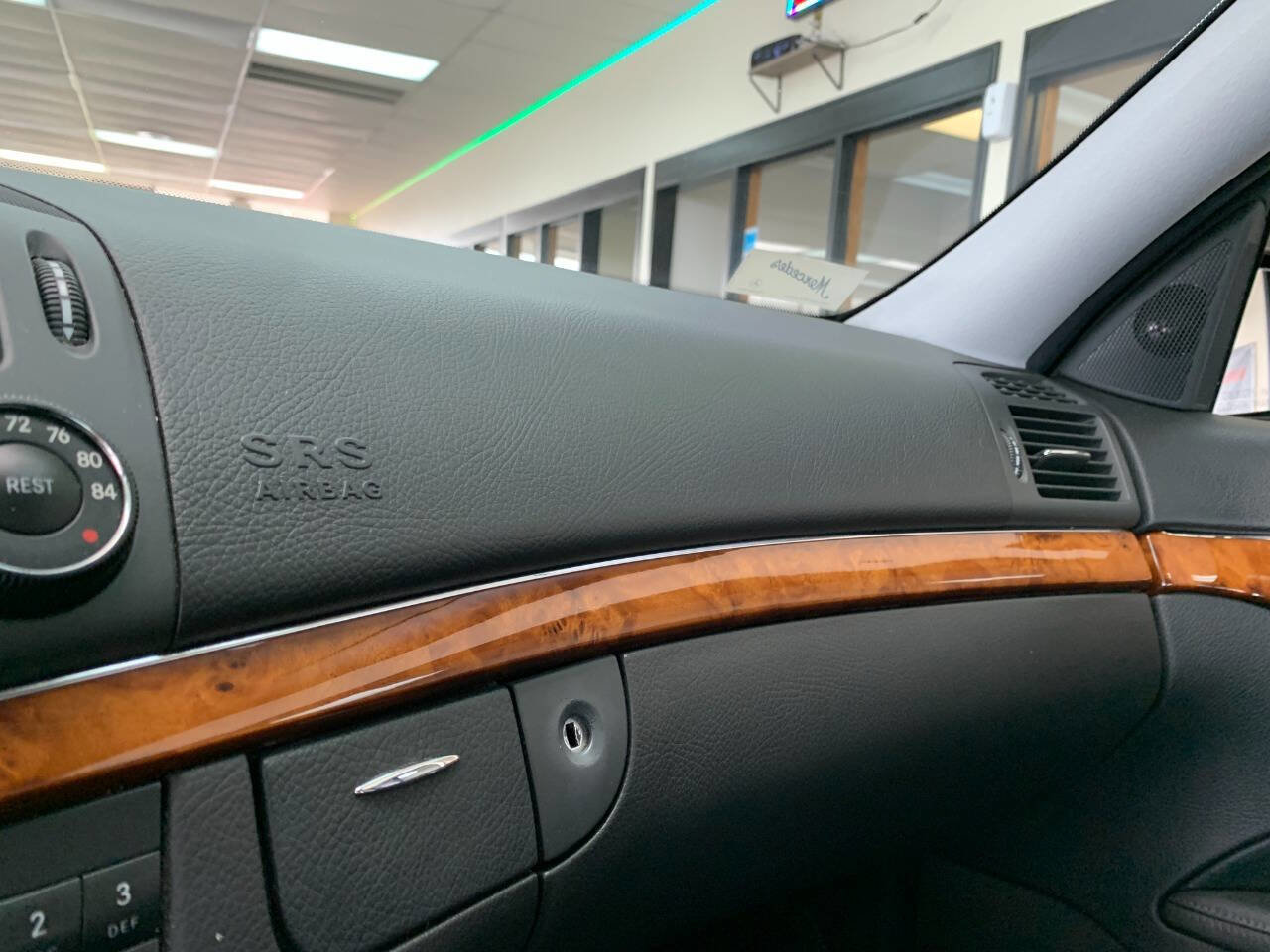 Used 2005 Mercedes-Benz E 320 Sedan image 13