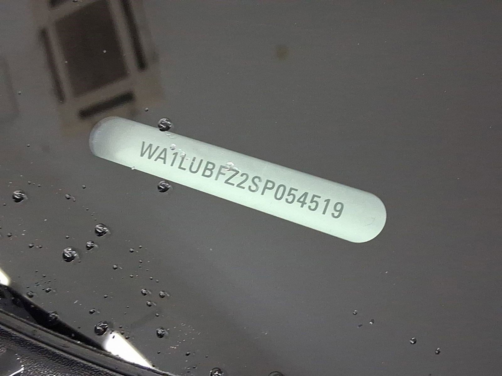 Used 2025 Audi Q4 e-tron Premium Plus w/ Premium Plus image 18