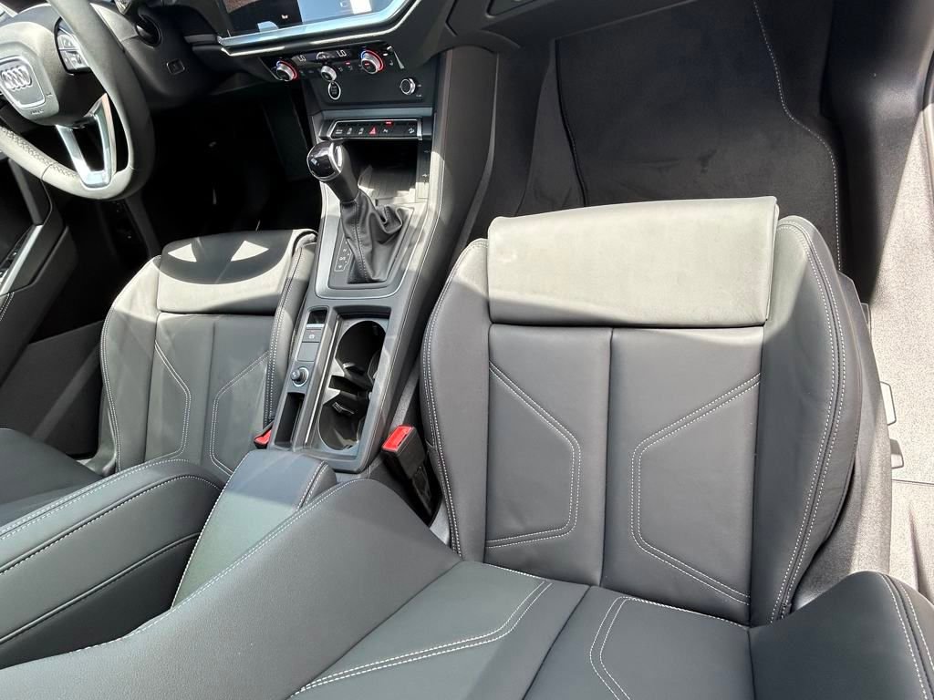 New 2025 Audi Q3 2.0T Premium image 34