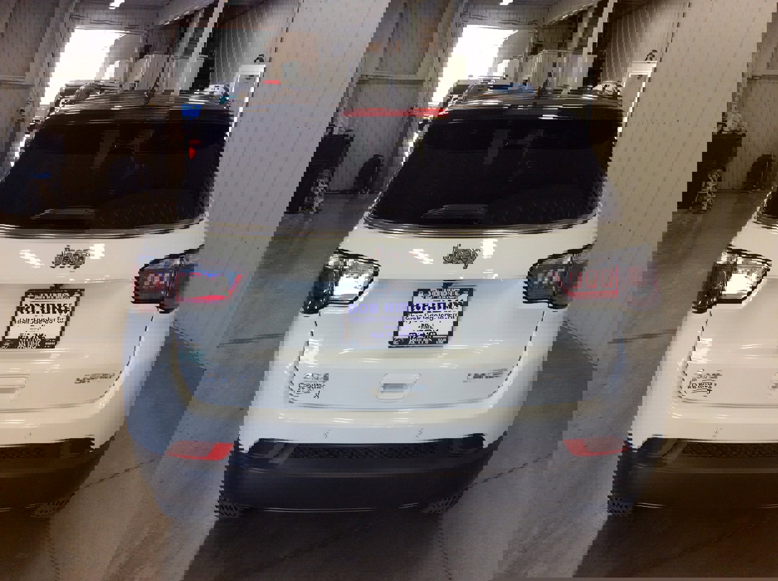 Used 2024 Jeep Compass Limited AWD/4WD image 4