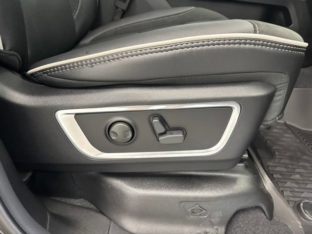 New 2026 RAM 1500 Laramie AWD/4WD image 24