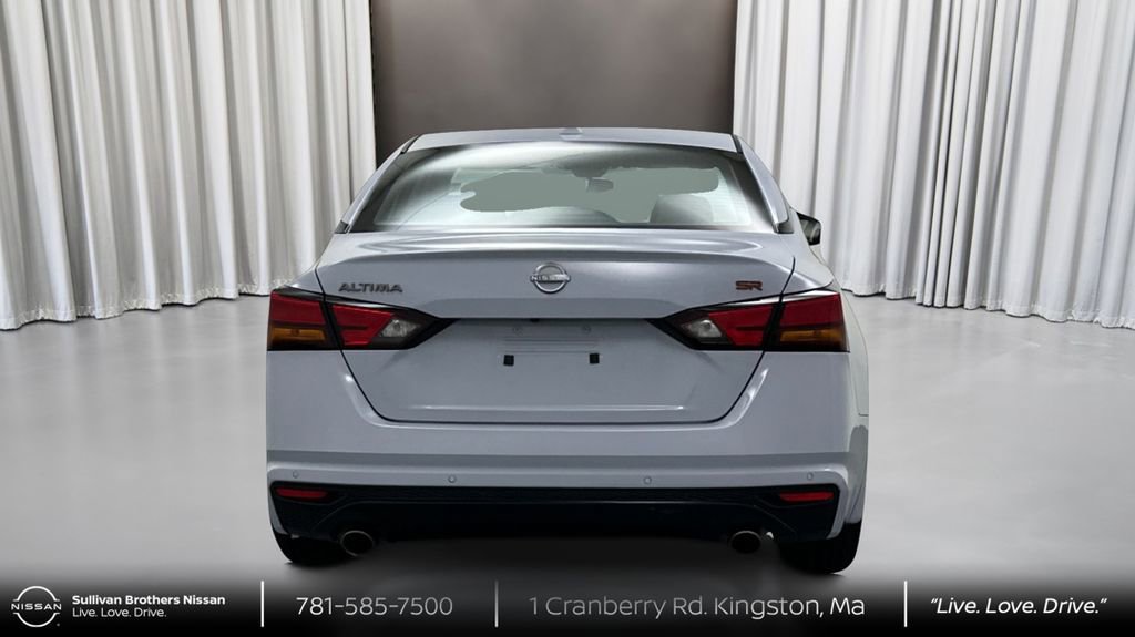 Certified 2024 Nissan Altima 2.5 SR w/ SR Premium Package FWD image 6