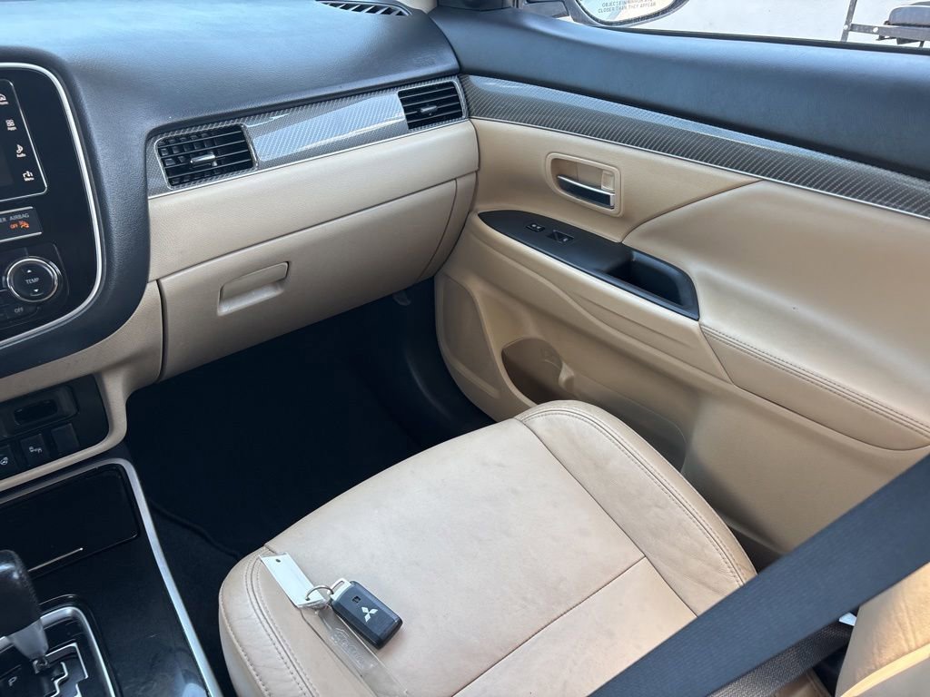 Used 2019 Mitsubishi Outlander GT AWD/4WD image 24