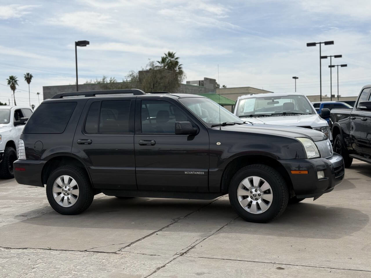 Used 2007 Mercury Mountaineer AWD image 4