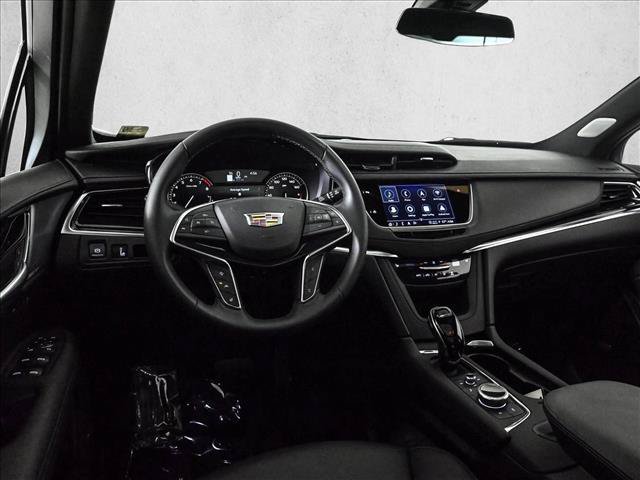Used 2025 Cadillac XT5 Premium Luxury w/ LPO, Floor Liner Package AWD/4WD image 19