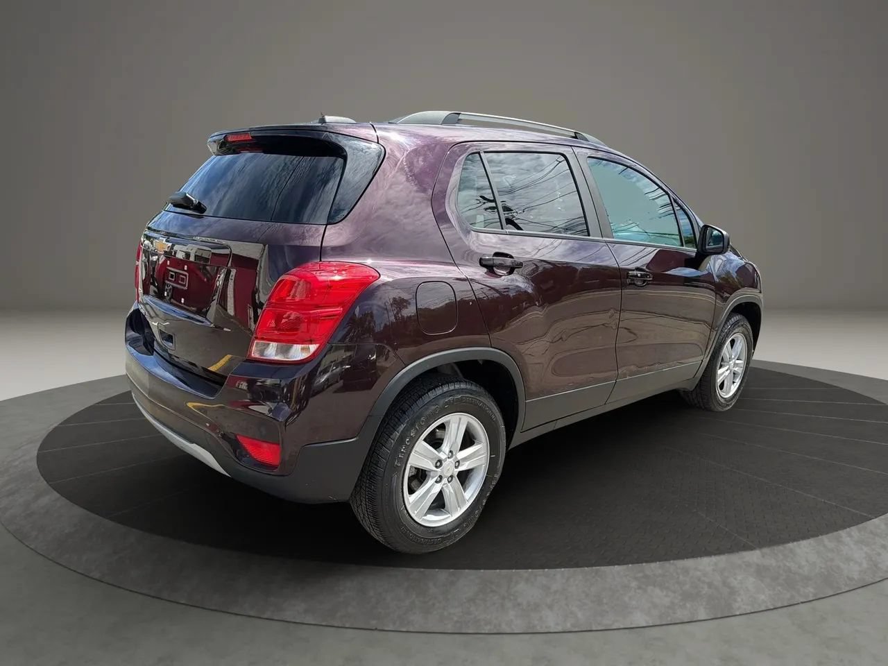 Used 2022 Chevrolet Trax LT w/ Driver Confidence Package AWD/4WD image 5