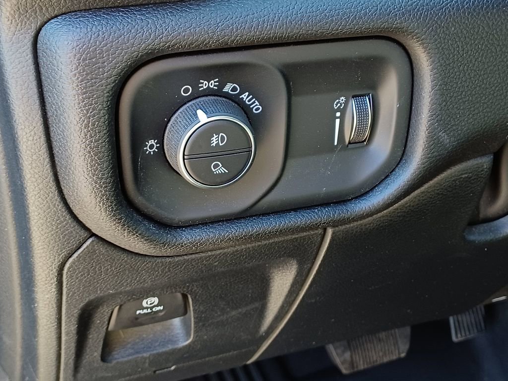 Used 2023 RAM 1500 Big Horn AWD/4WD image 14