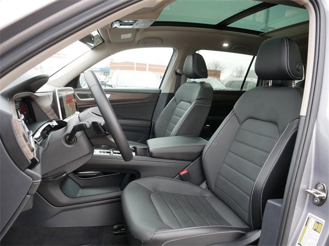 Certified 2025 Volkswagen Atlas SEL image 15