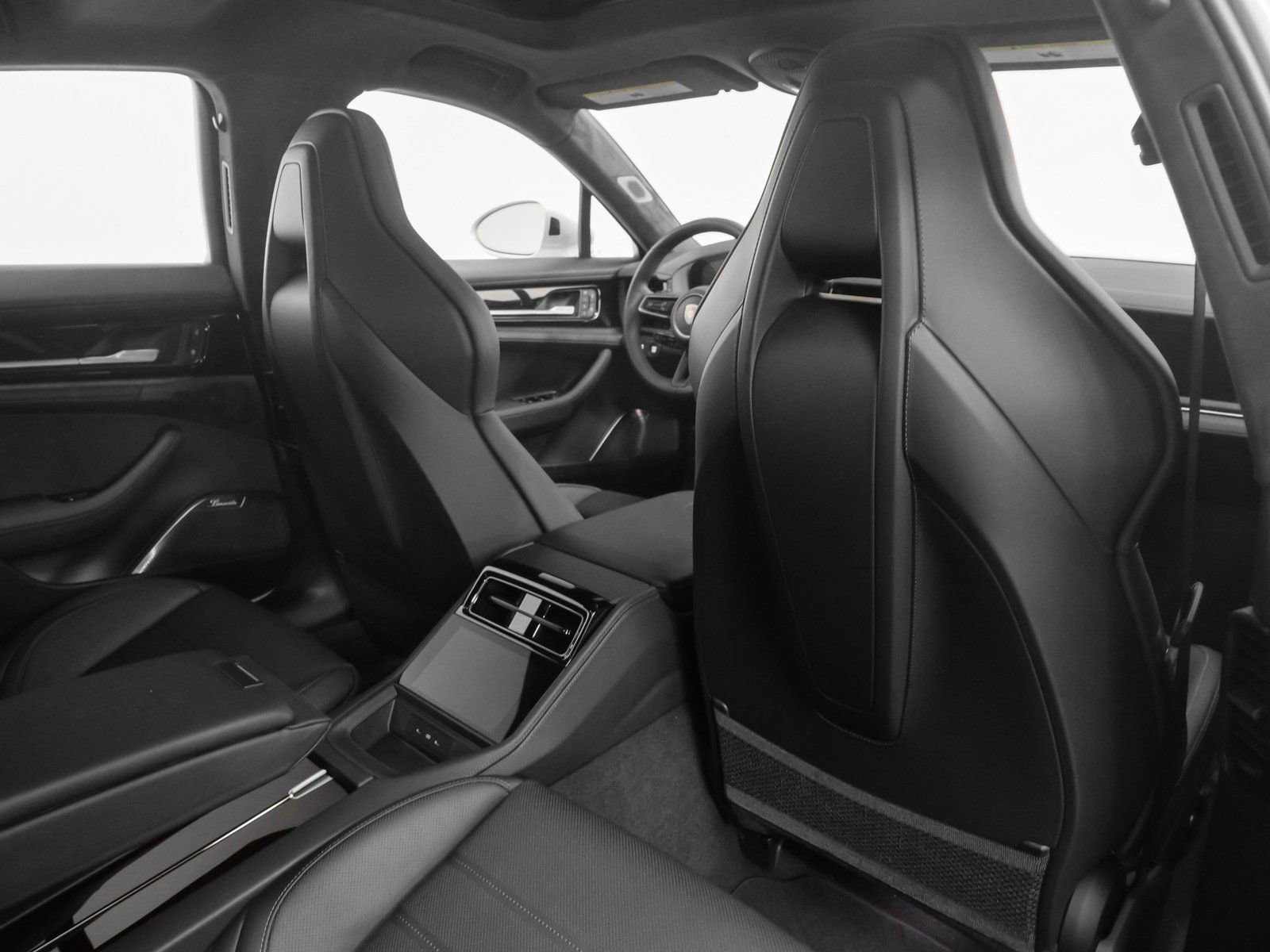 Certified 2025 Porsche Panamera Turbo image 34