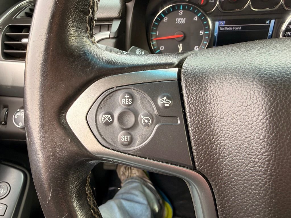 Used 2018 Chevrolet Suburban LT image 44