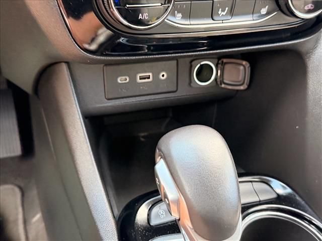 Used 2020 Buick Encore GX Select w/ Sport Touring Package FWD image 22