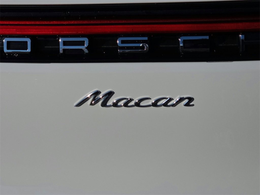 New 2026 Porsche Macan image 57