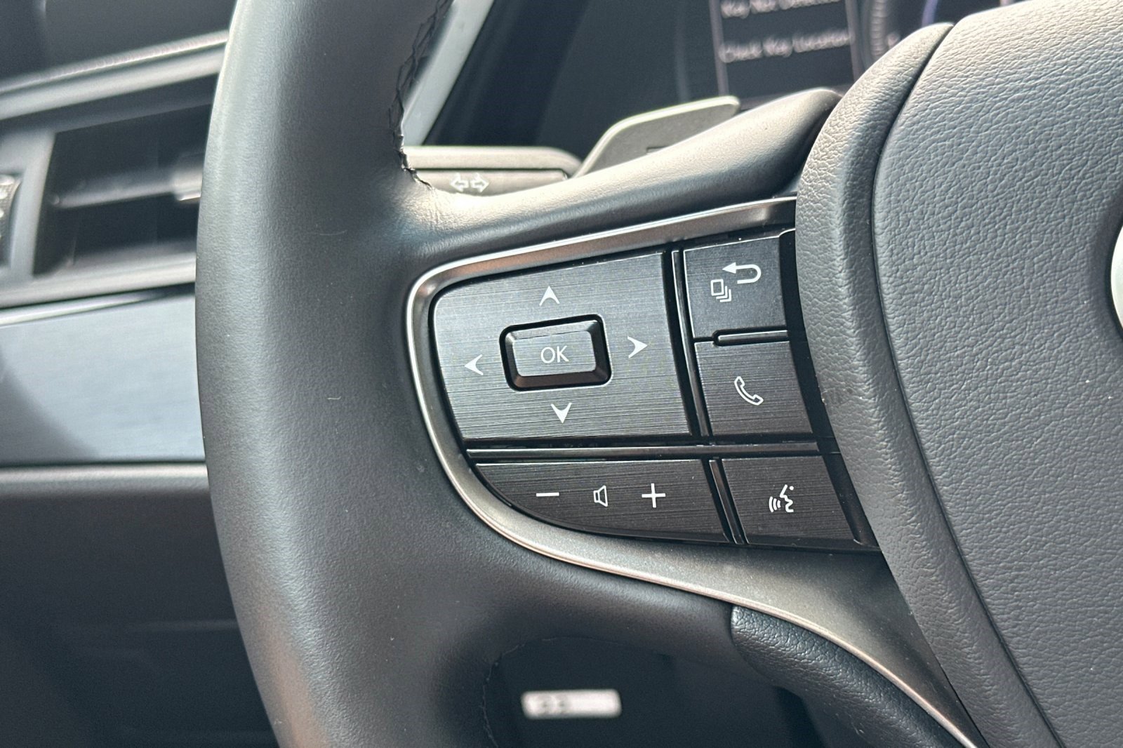 Certified 2022 Lexus ES 350 w/ Premium Package image 29