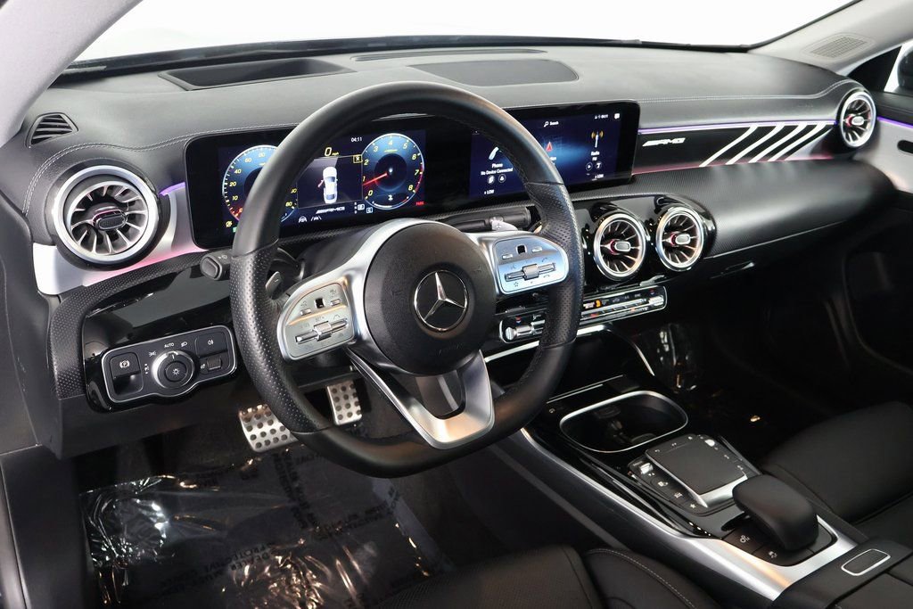 Used 2022 Mercedes-Benz CLA 35 AMG 4MATIC image 7