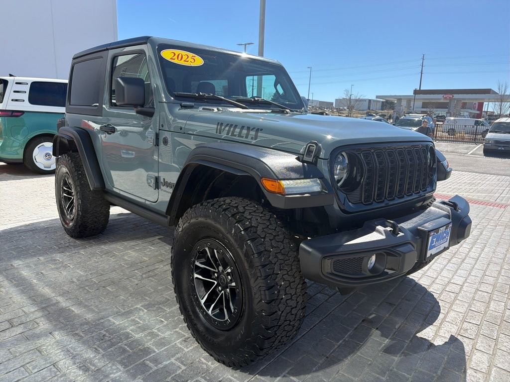 Used 2025 Jeep Wrangler Willys image 7