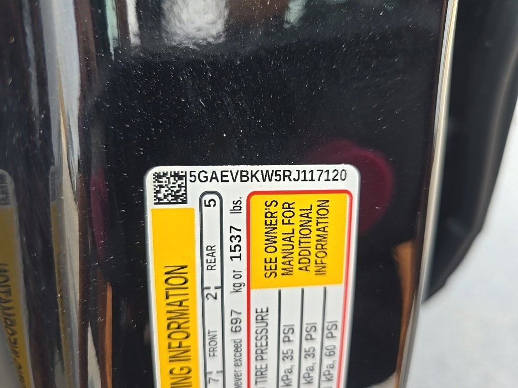 Used 2024 Buick Enclave Premium image 13