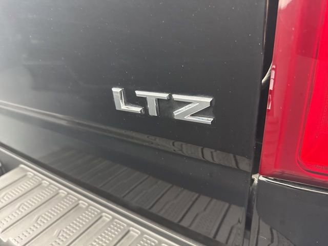 Used 2024 Chevrolet Silverado 3500 LTZ w/ LTZ Convenience Package image 47