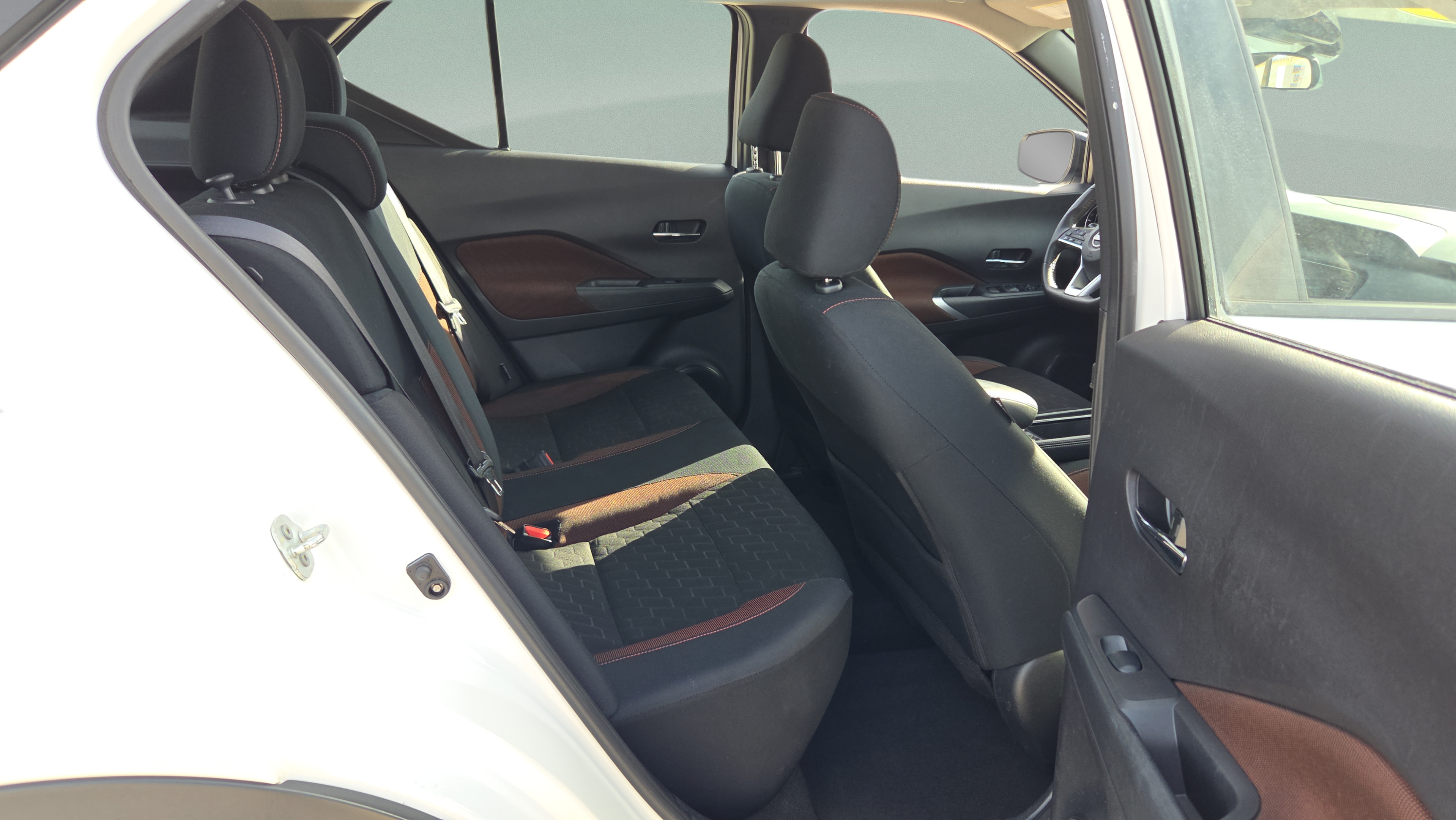 Used 2024 Nissan Kicks SR FWD image 14