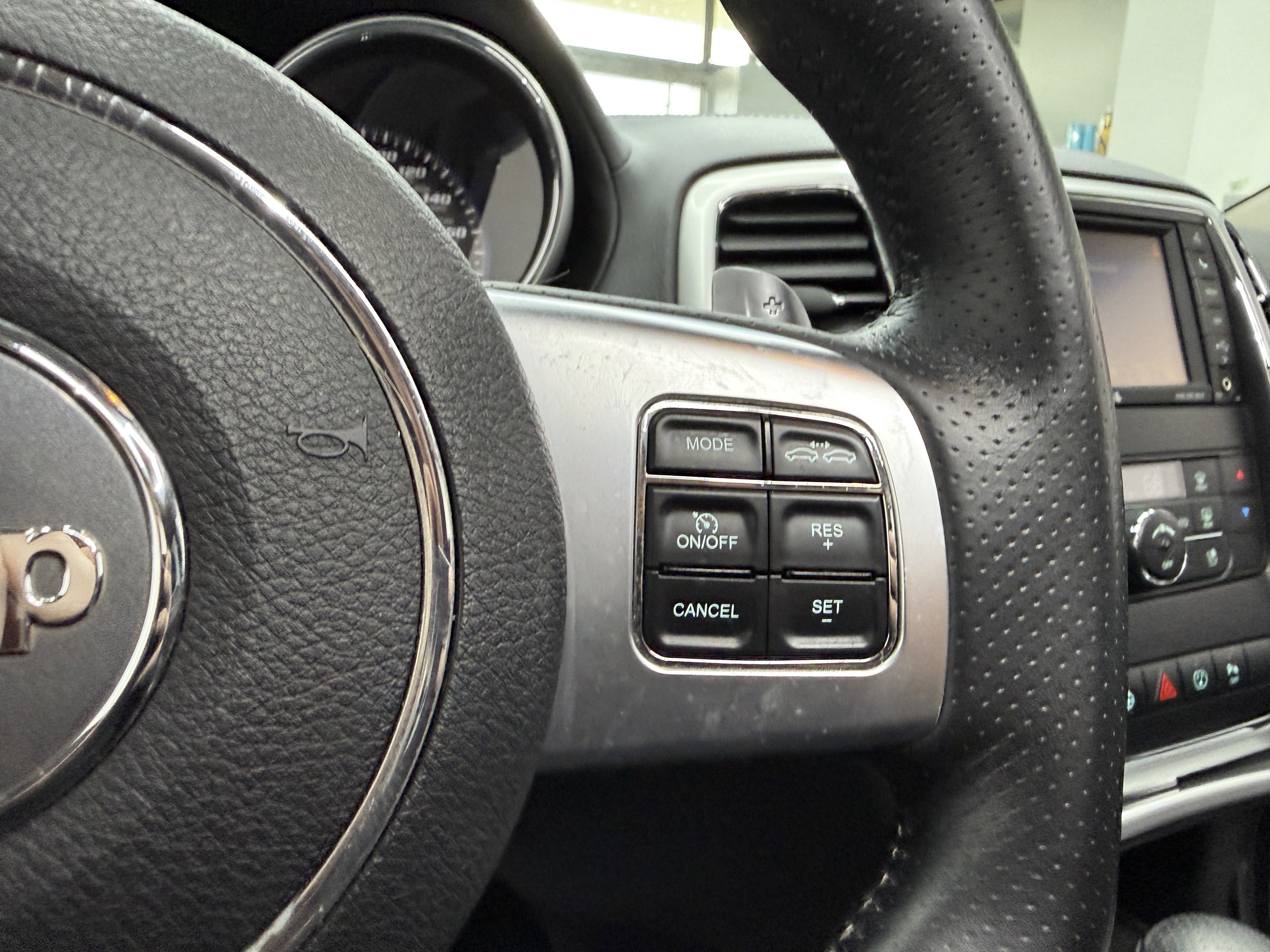 Used 2013 Jeep Grand Cherokee SRT8 AWD/4WD image 16