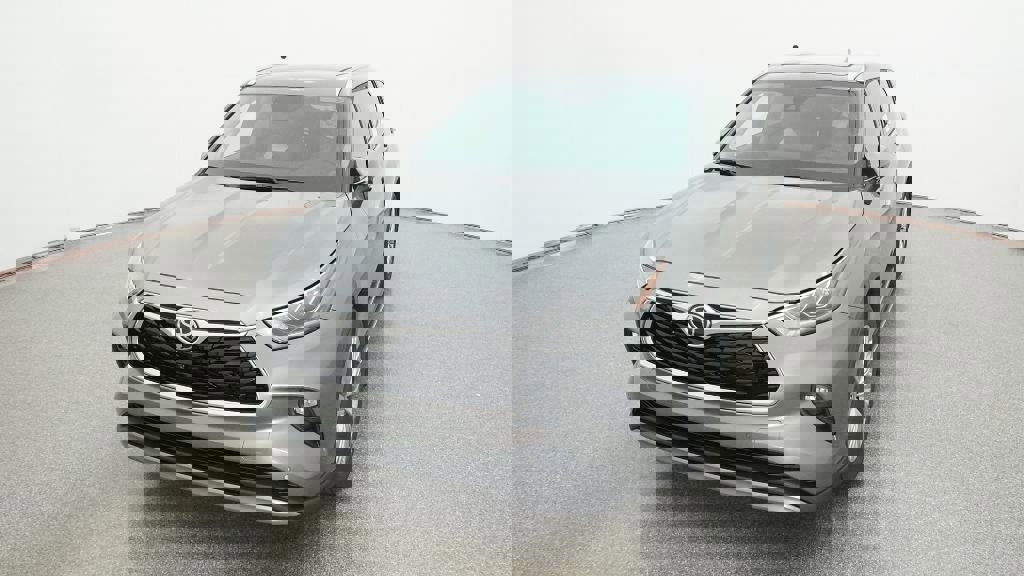 New 2026 Toyota Highlander Platinum image 16