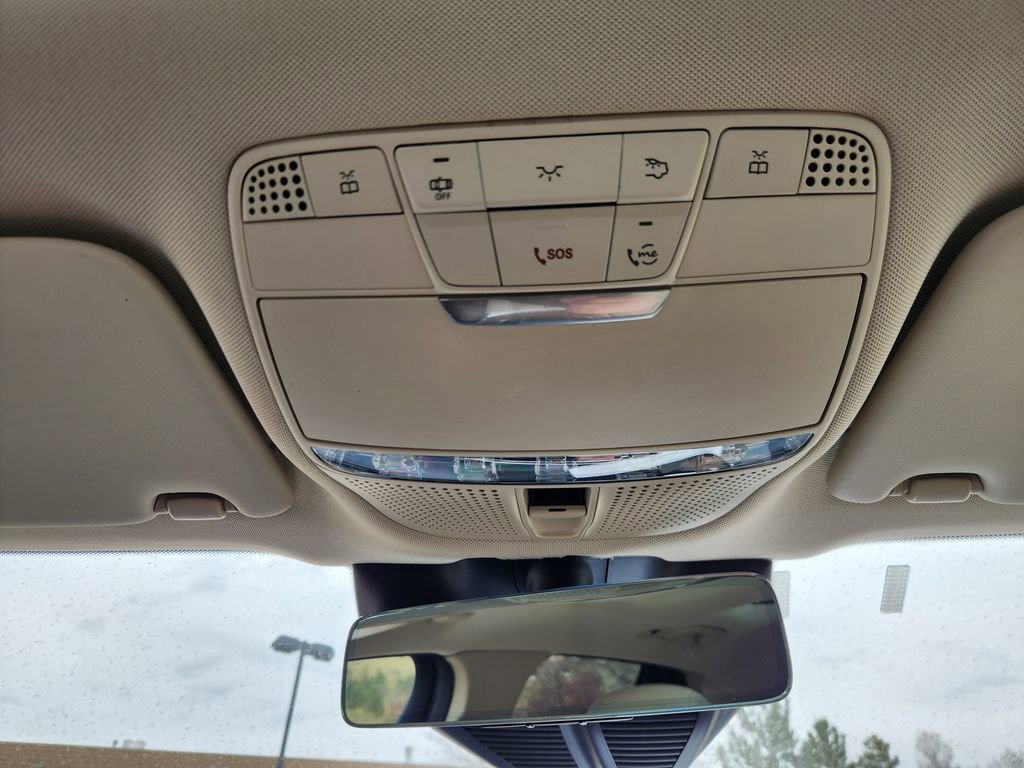 Used 2022 Mercedes-Benz GLC 300 4MATIC image 24