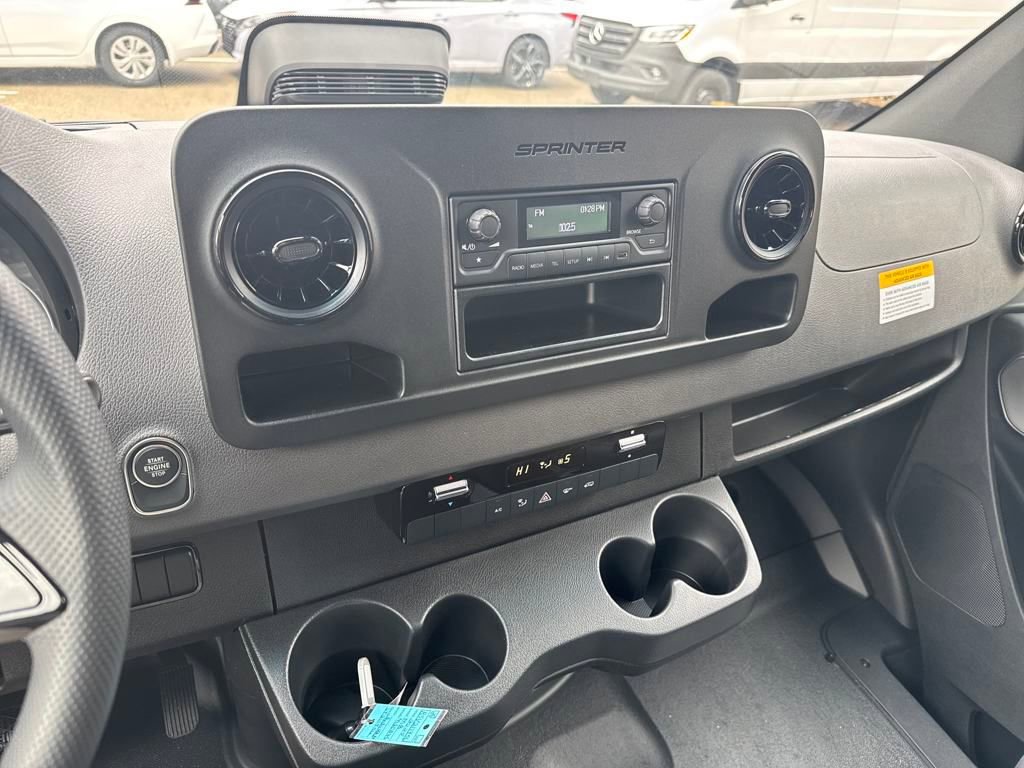 New 2025 Mercedes-Benz Sprinter 2500 image 17