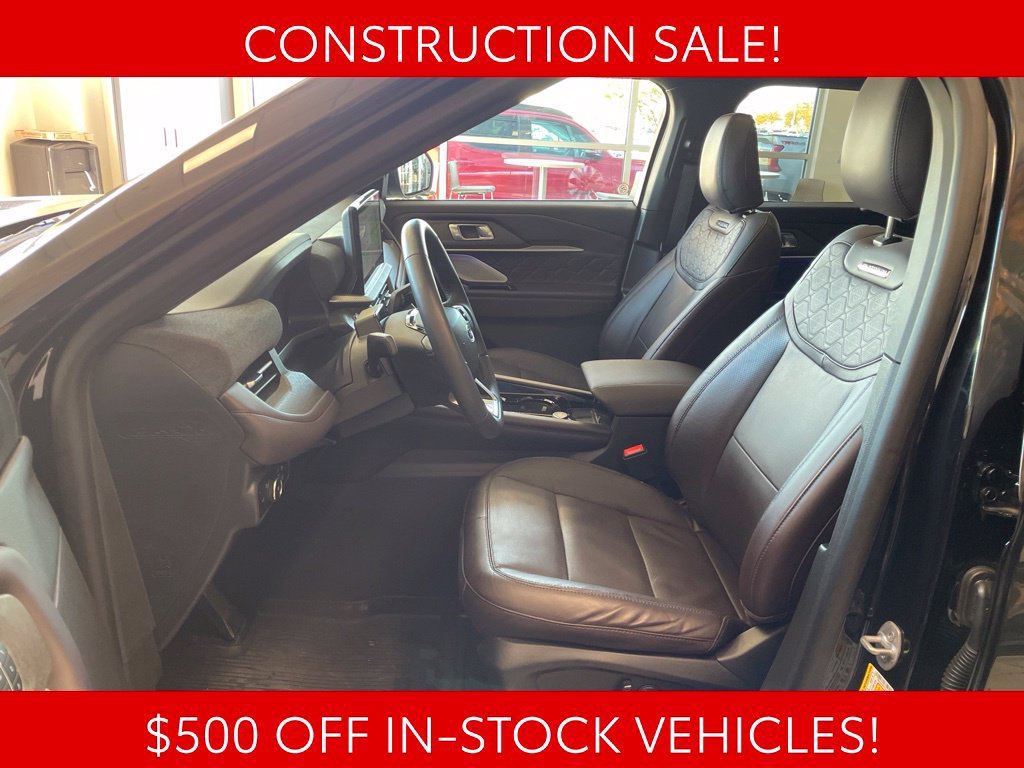 Used 2026 Ford Explorer Platinum w/ LUX Leather Package AWD/4WD image 8