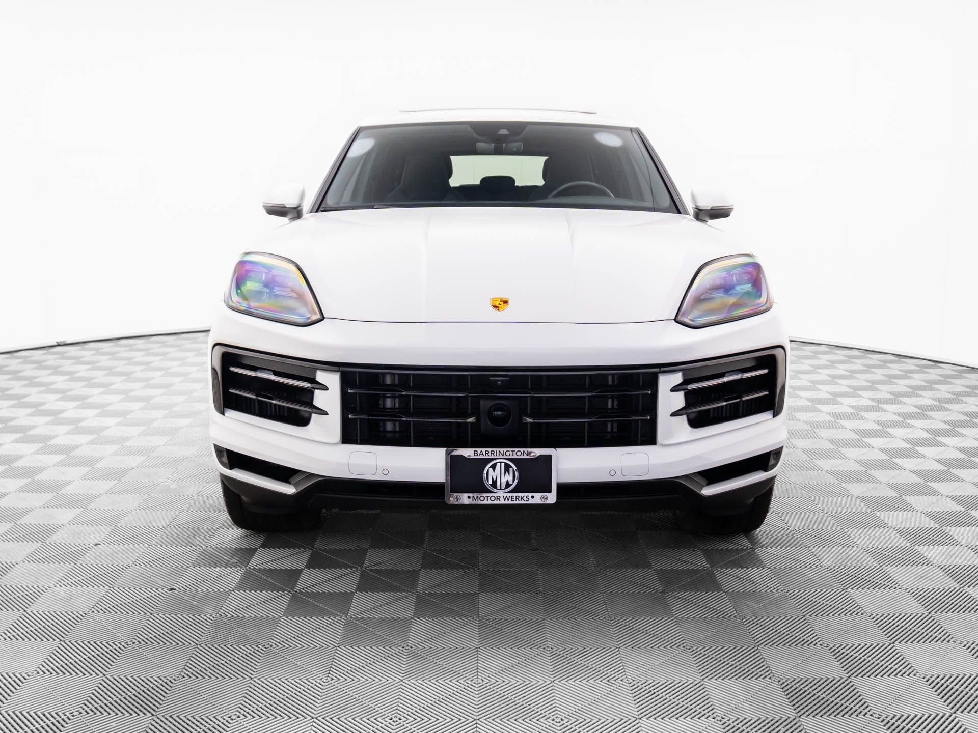 Certified 2024 Porsche Cayenne image 9