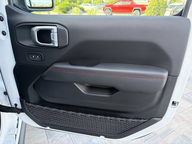 Used 2023 Jeep Gladiator Rubicon w/ LED Lighting Group AWD/4WD image 16