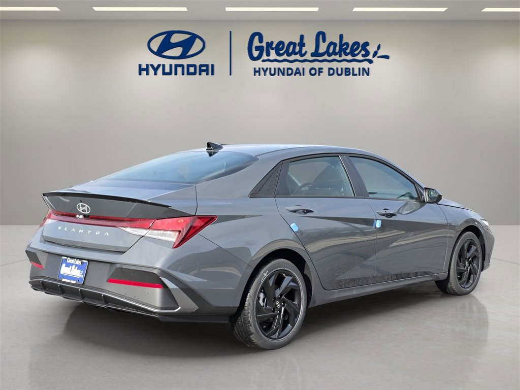 New 2026 Hyundai Elantra Sport image 5