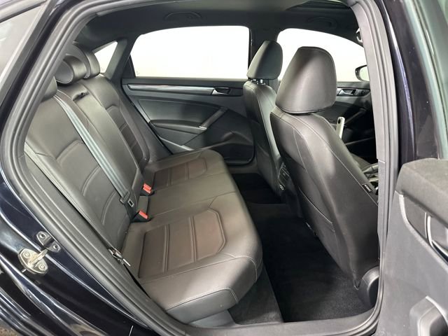 Used 2021 Volkswagen Passat 2.0T R-Line FWD image 30
