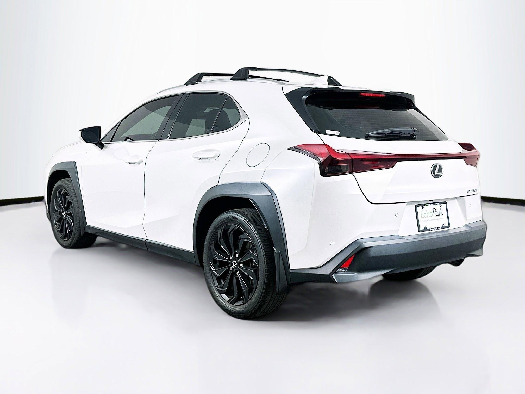 Used 2023 Lexus UX 250h FWD image 5
