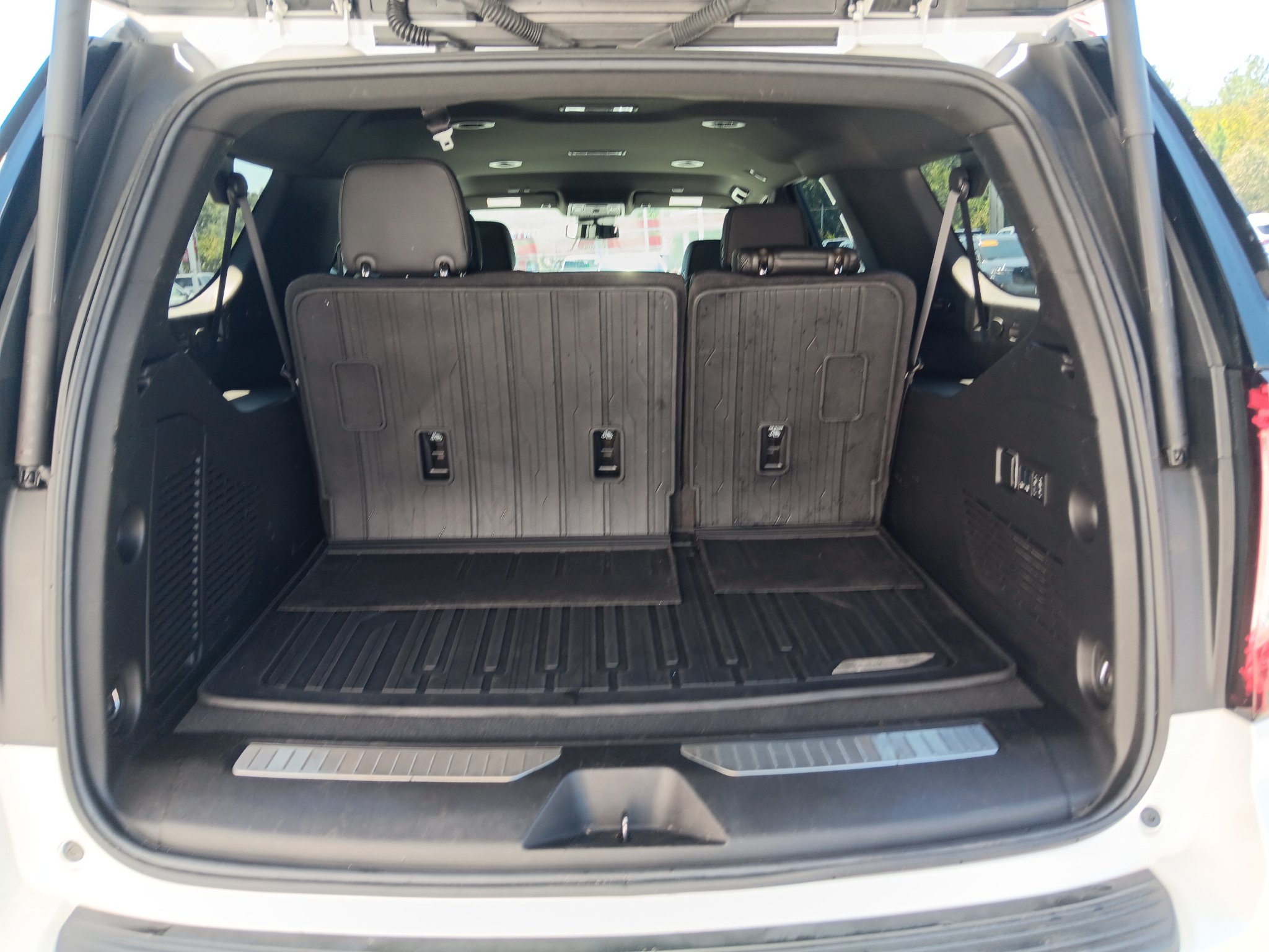 Used 2024 GMC Yukon XL Denali w/ LPO, Floor Liner Package AWD/4WD image 19