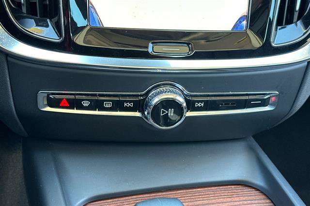 Certified 2025 Volvo S60 B5 Plus FWD image 21