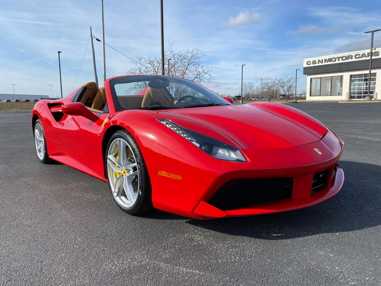 Used 2018 Ferrari 488 Spider image 5