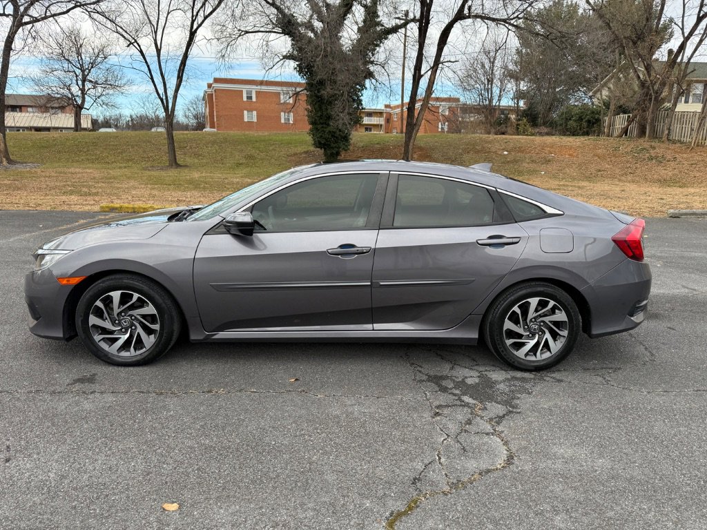Used 2018 Honda Civic EX image 8