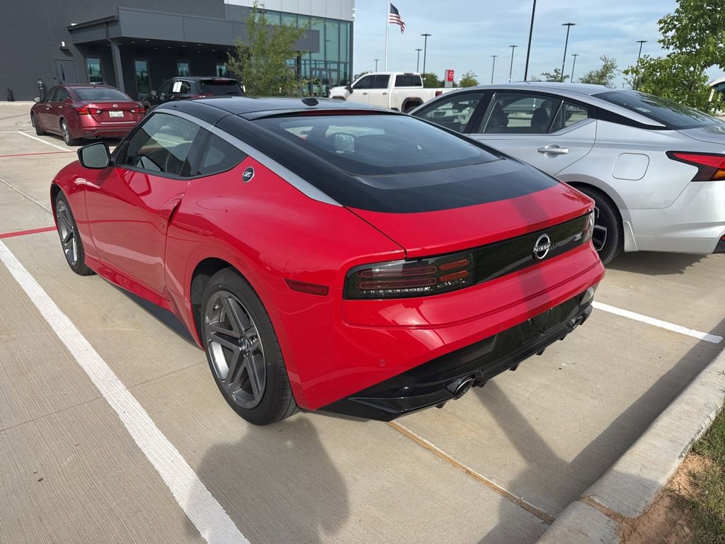 Used 2025 Nissan Z Sport w/ Floor Mat Package RWD image 2