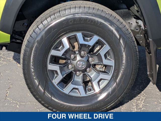 Used 2023 Toyota Tacoma TRD Off-Road AWD/4WD image 9