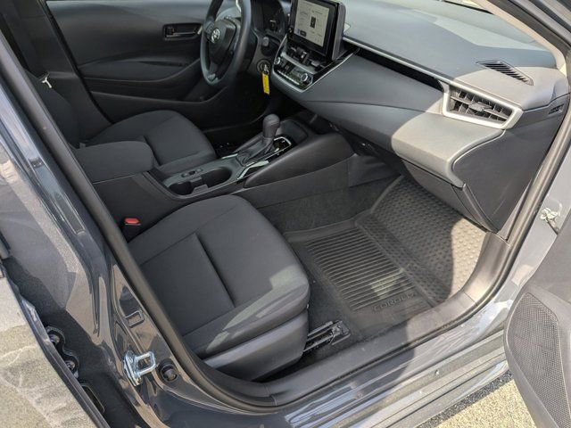 Used 2025 Toyota Corolla LE image 12