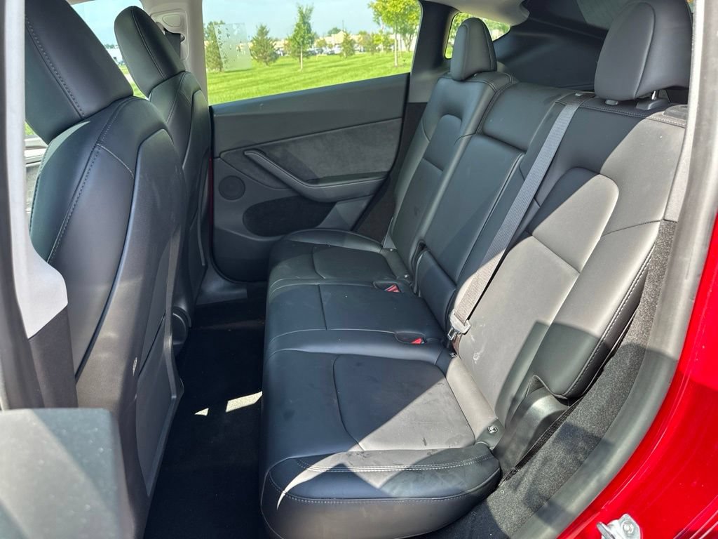 Used 2024 Tesla Model Y Long Range AWD/4WD image 15