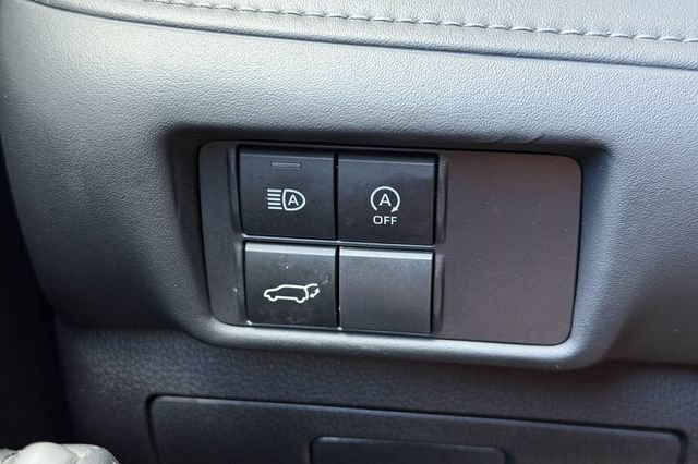 Used 2023 Toyota Highlander XLE FWD image 36